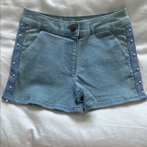 Chic Light Blue Denim Women's Shorts with Pearl Accents